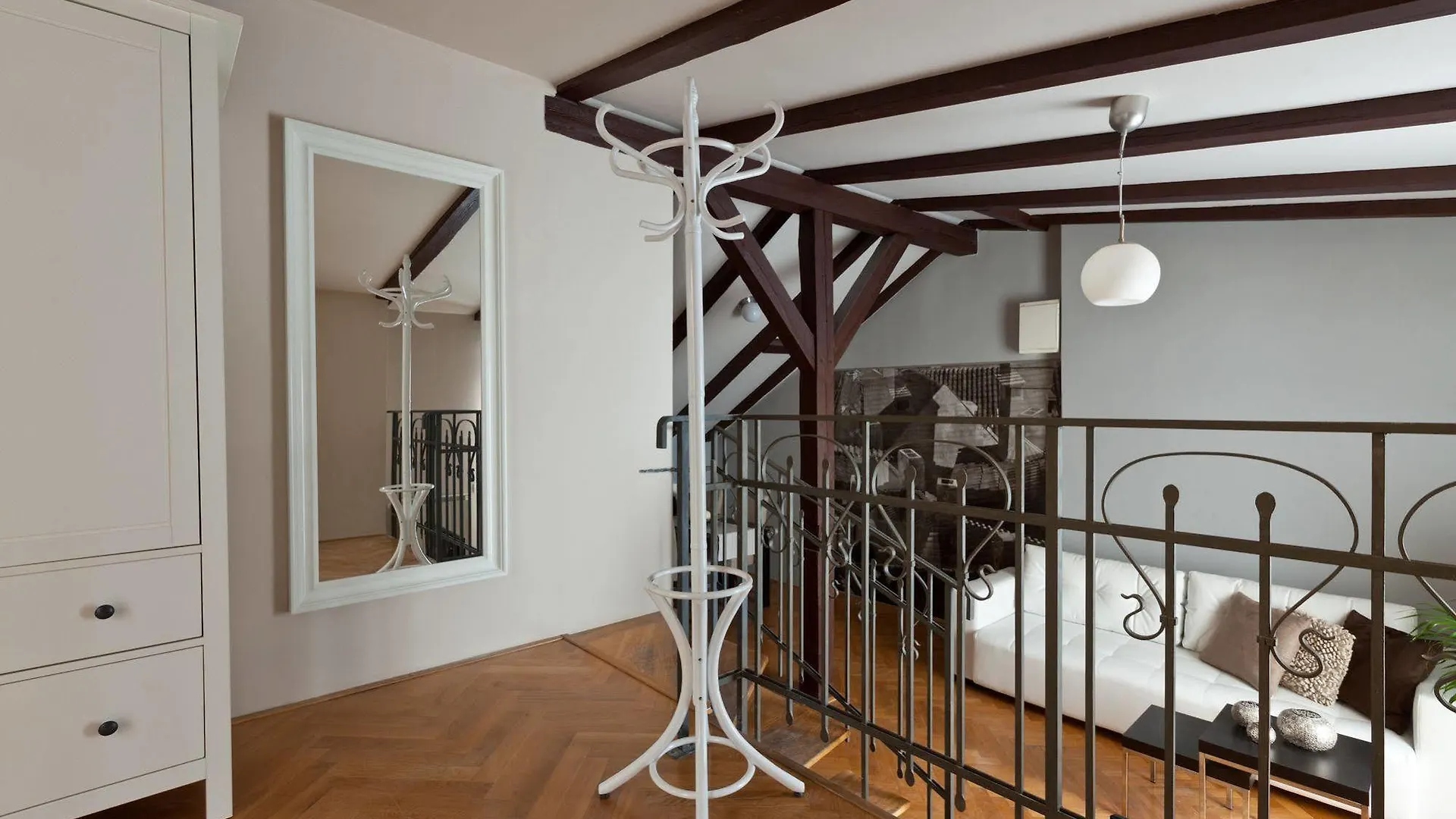 Prague Holiday Apartments 4*,