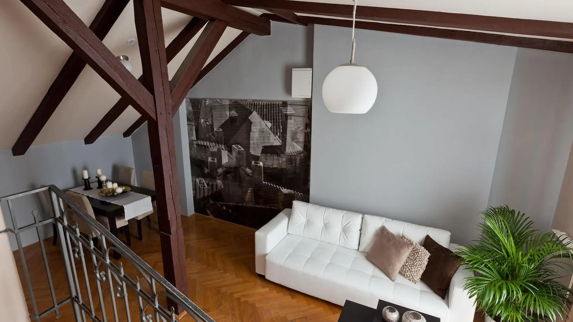Prague Holiday Apartments 4*,