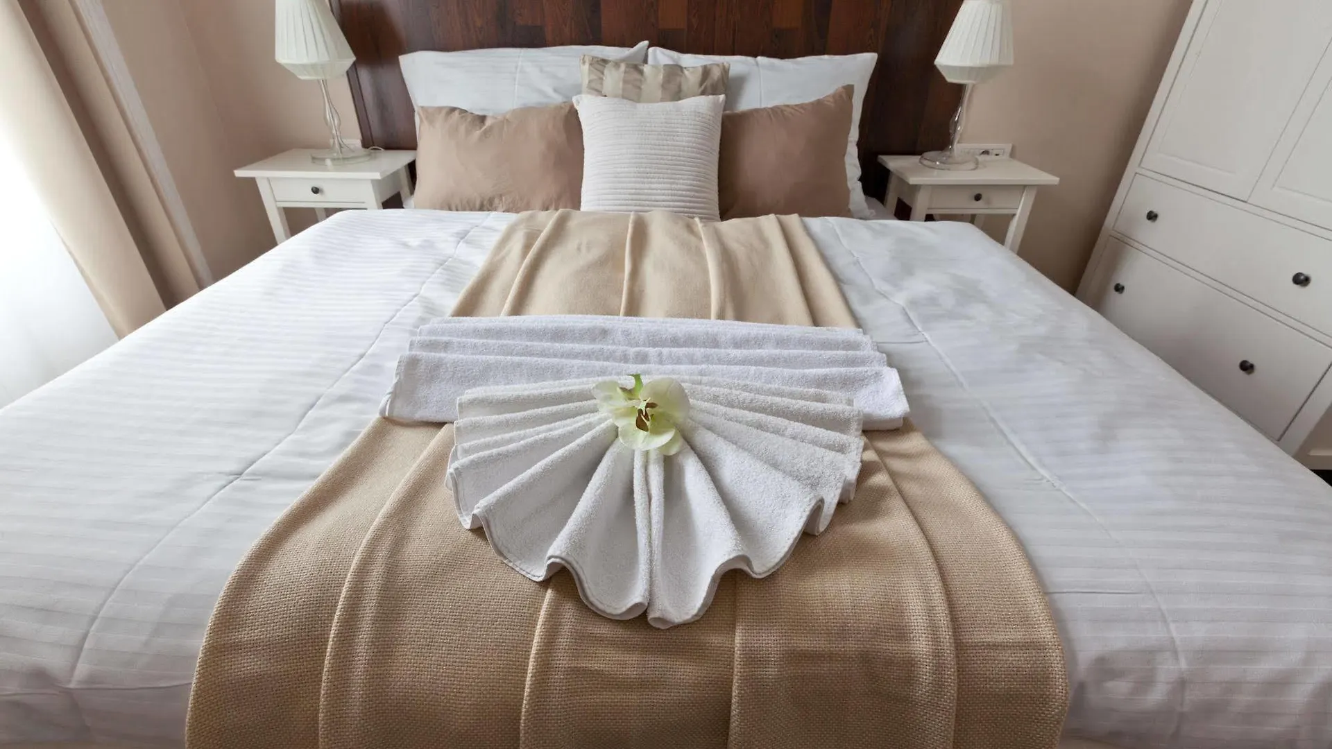 Prague Holiday Apartments Aparthotel