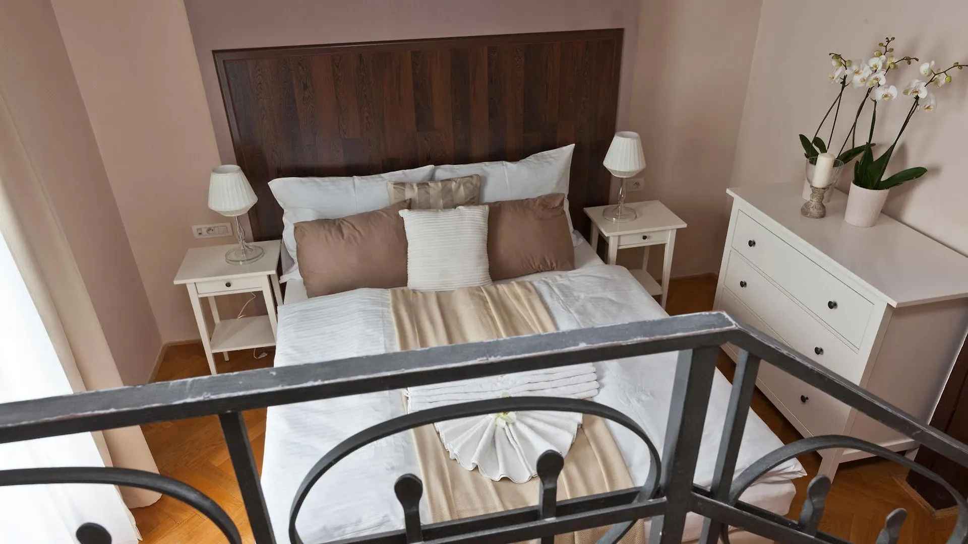 Prague Holiday Apartments Aparthotel